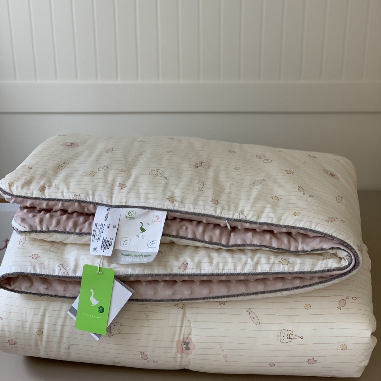 91家纺网 家纺一手货源 找家纺 汇庭 2025秋冬新款幸运豆单人春秋系列 小鱼儿粉