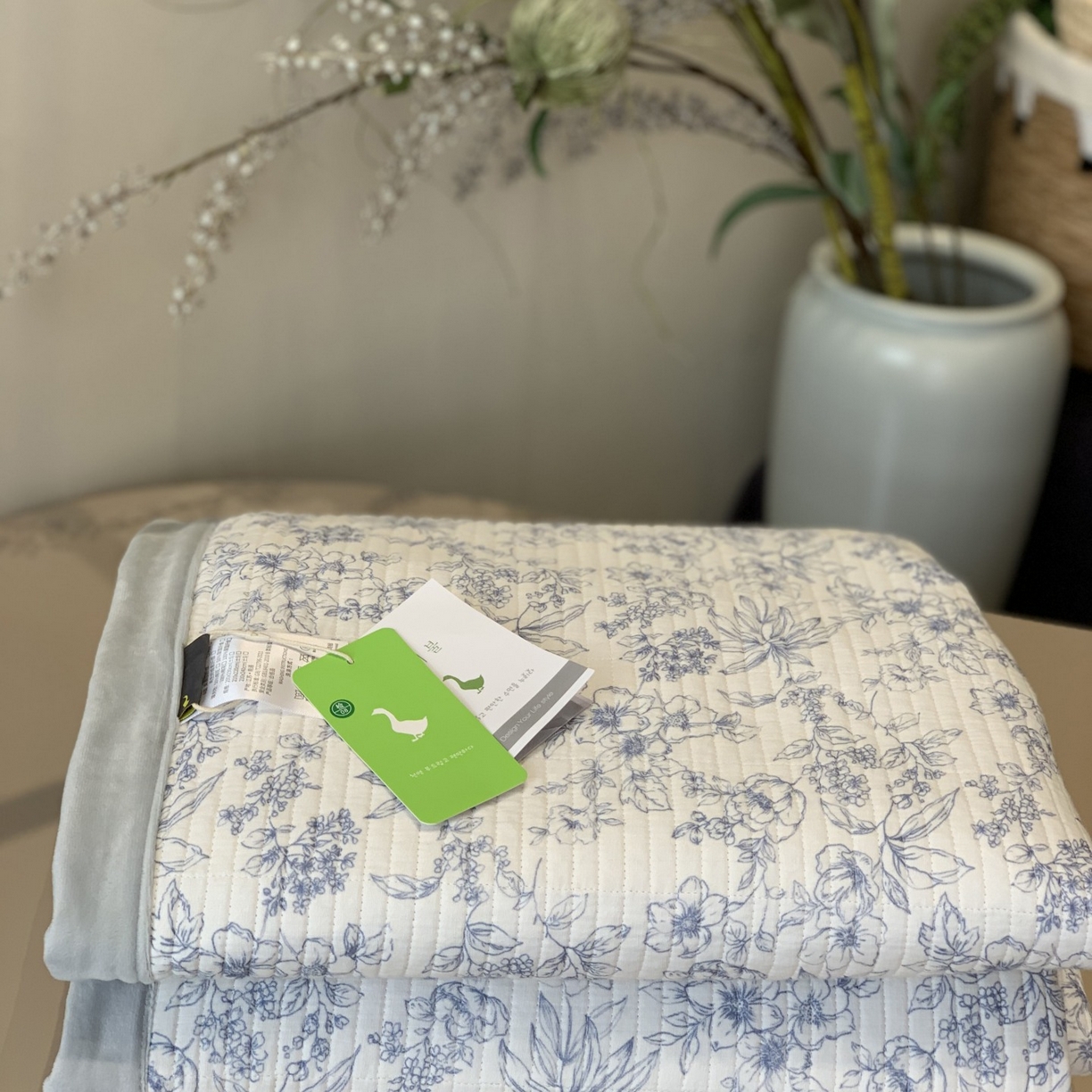 91家纺网 家纺一手货源 找家纺 汇庭 2025秋冬新款纱布绒单品床盖系列 富华蓝