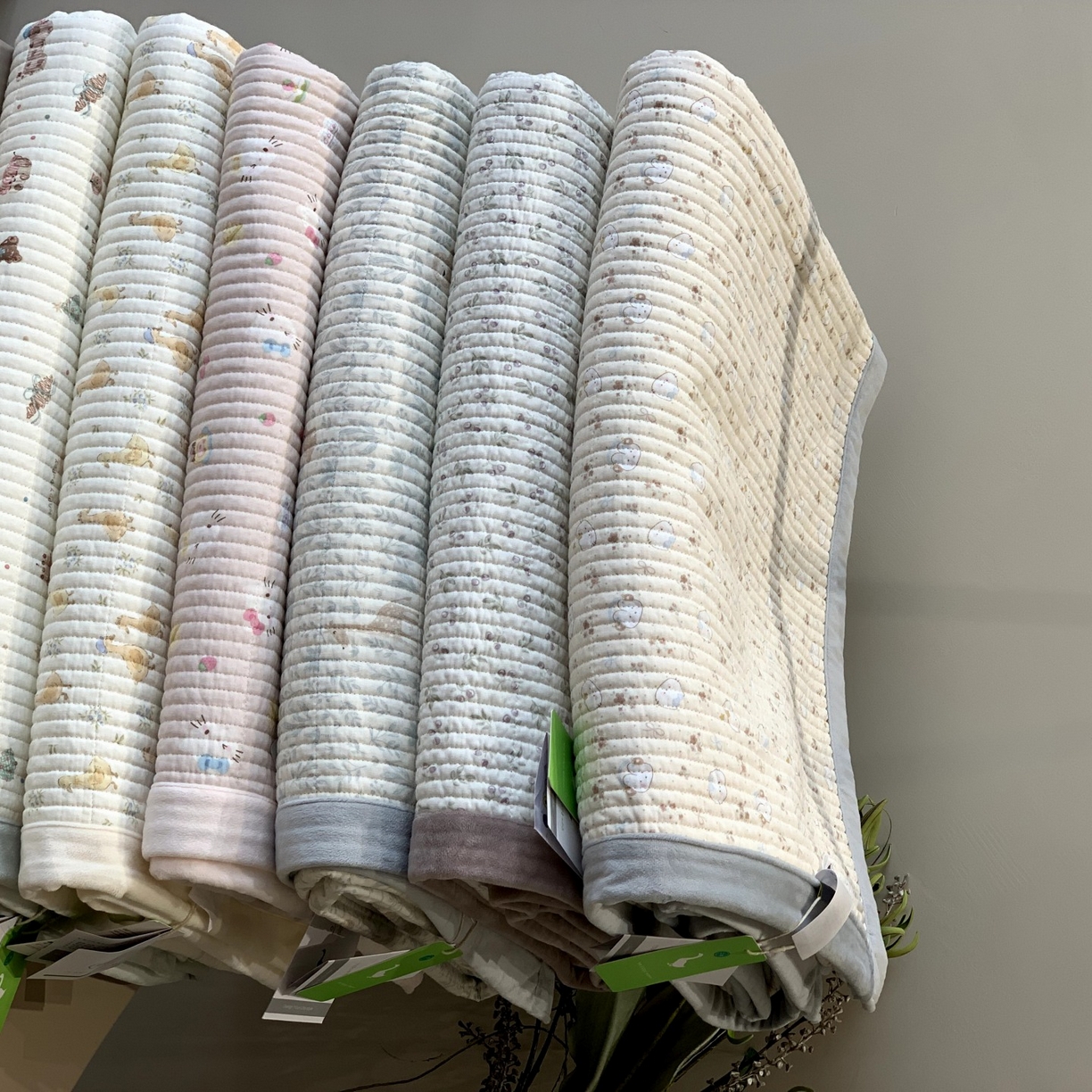 91家纺网 家纺一手货源 找家纺 汇庭 2025秋冬新款纱布绒单品床盖系列 组合