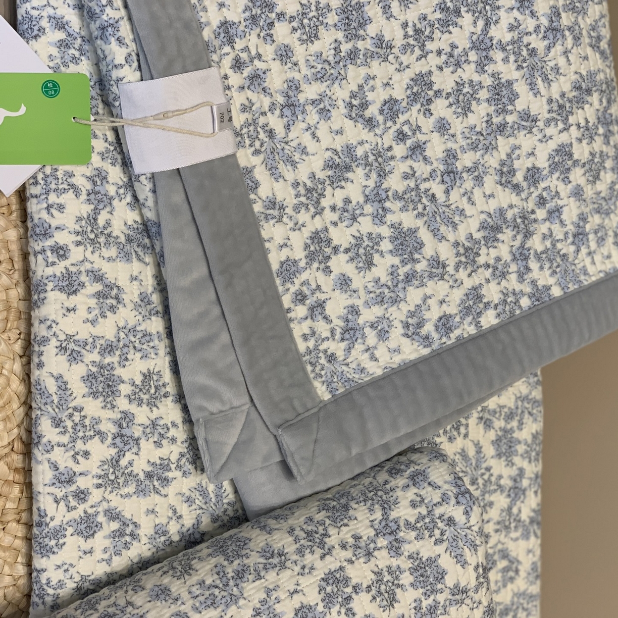 91家纺网 家纺一手货源 找家纺 汇庭 2025秋冬新款纱布绒单品床盖系列 珍妮蓝