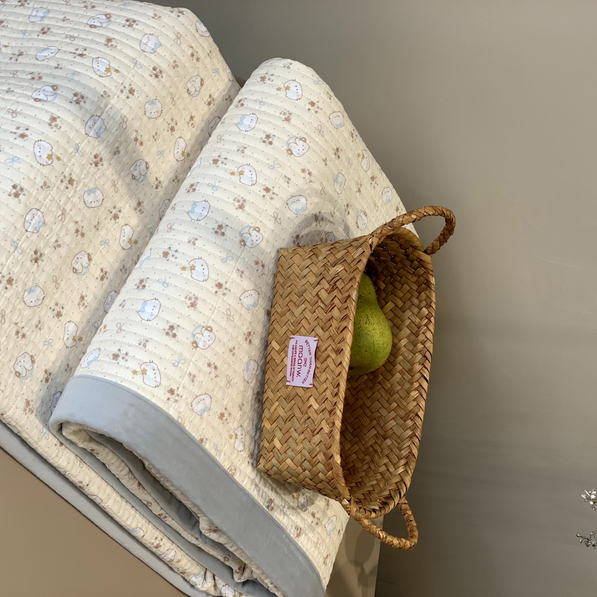 91家纺网 家纺一手货源 找家纺 汇庭 2025秋冬新款纱布绒单品床盖系列 奶糕