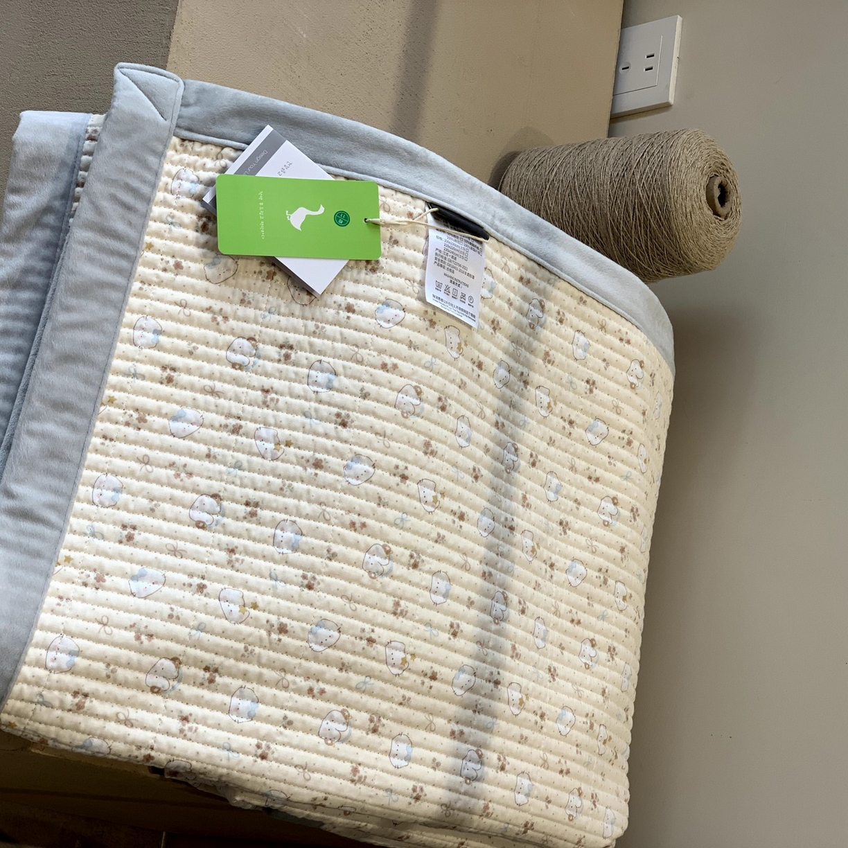 91家纺网 家纺一手货源 找家纺 汇庭 2025秋冬新款纱布绒单品床盖系列 奶糕