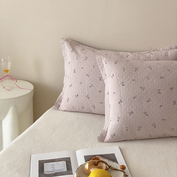 91家纺网 家纺一手货源 找家纺 麻依 2025新款安心棉纱布枕套全棉四层纱布枕套 欣欣樱桃