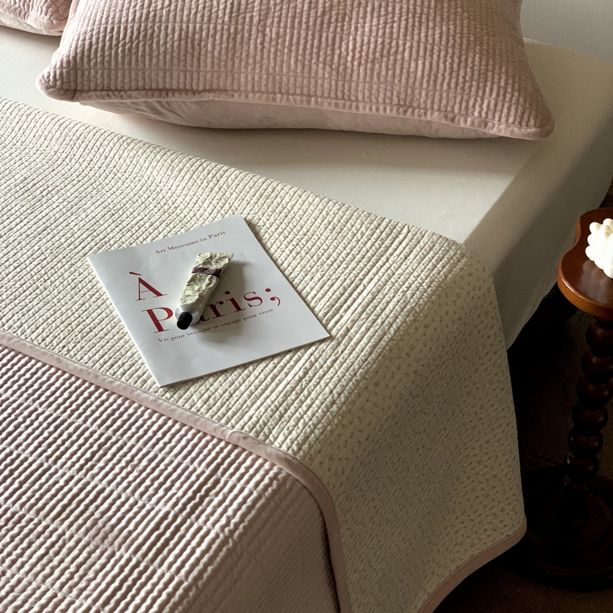 91家纺网 家纺一手货源 找家纺 汇庭 2025秋冬新款绒绒单品床盖系列 秋麦