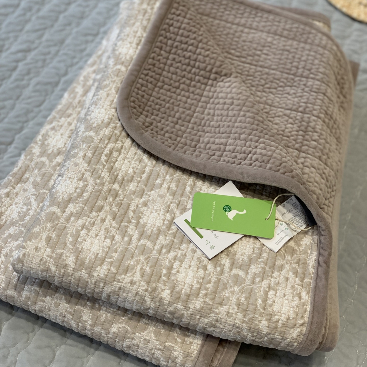 91家纺网 家纺一手货源 找家纺 （总）汇庭 2025秋冬新款绒绒单品床盖系列