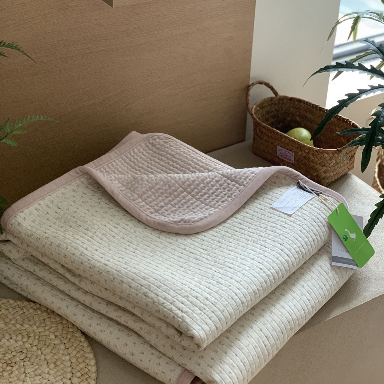 91家纺网 家纺一手货源 找家纺 汇庭 2025秋冬新款绒绒单品床盖系列 秋麦