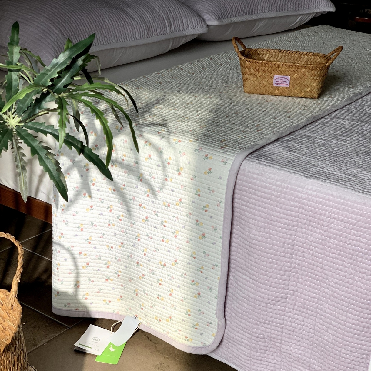 91家纺网 家纺一手货源 找家纺 汇庭 2025秋冬新款绒绒单品床盖系列 阳光小花