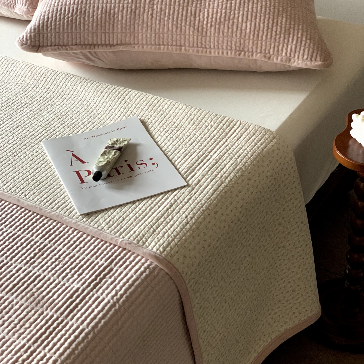 91家纺网 家纺一手货源 找家纺 汇庭 2025秋冬新款绒绒单品床盖系列 秋麦