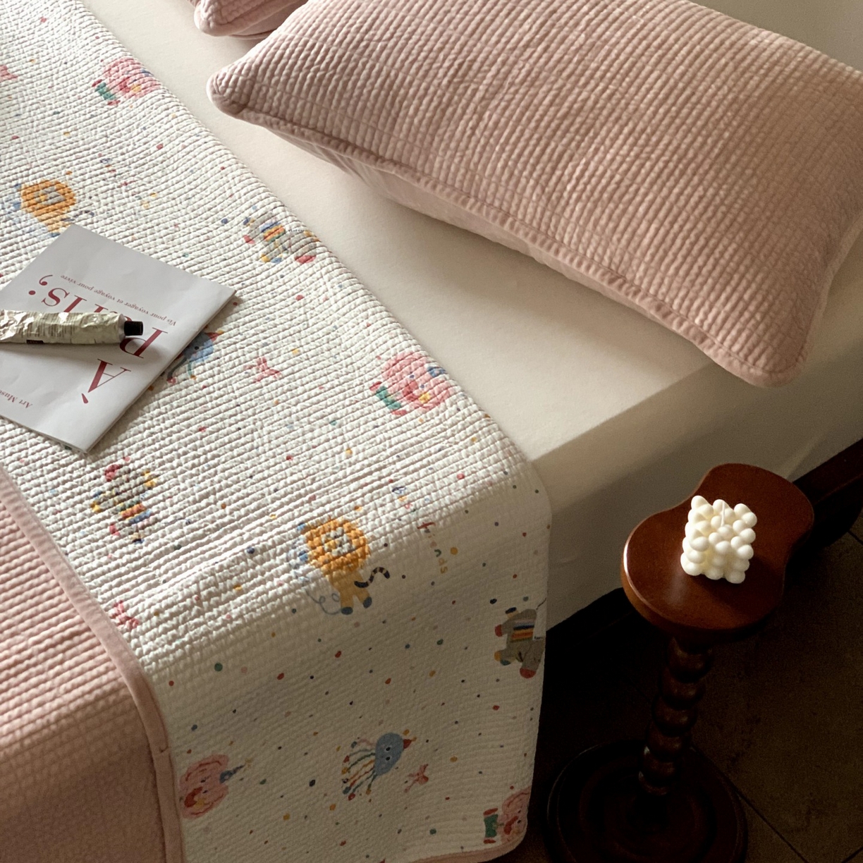 91家纺网 家纺一手货源 找家纺 汇庭 2025秋冬新款绒绒单品床盖系列 章鱼小丸子