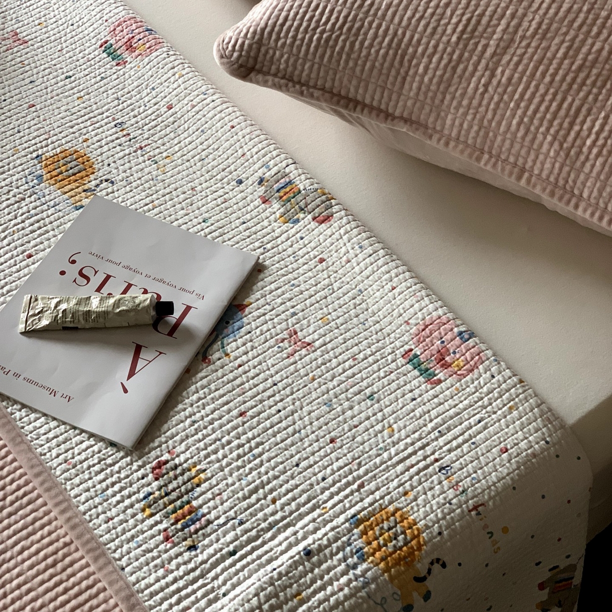 91家纺网 家纺一手货源 找家纺 汇庭 2025秋冬新款绒绒单品床盖系列 章鱼小丸子