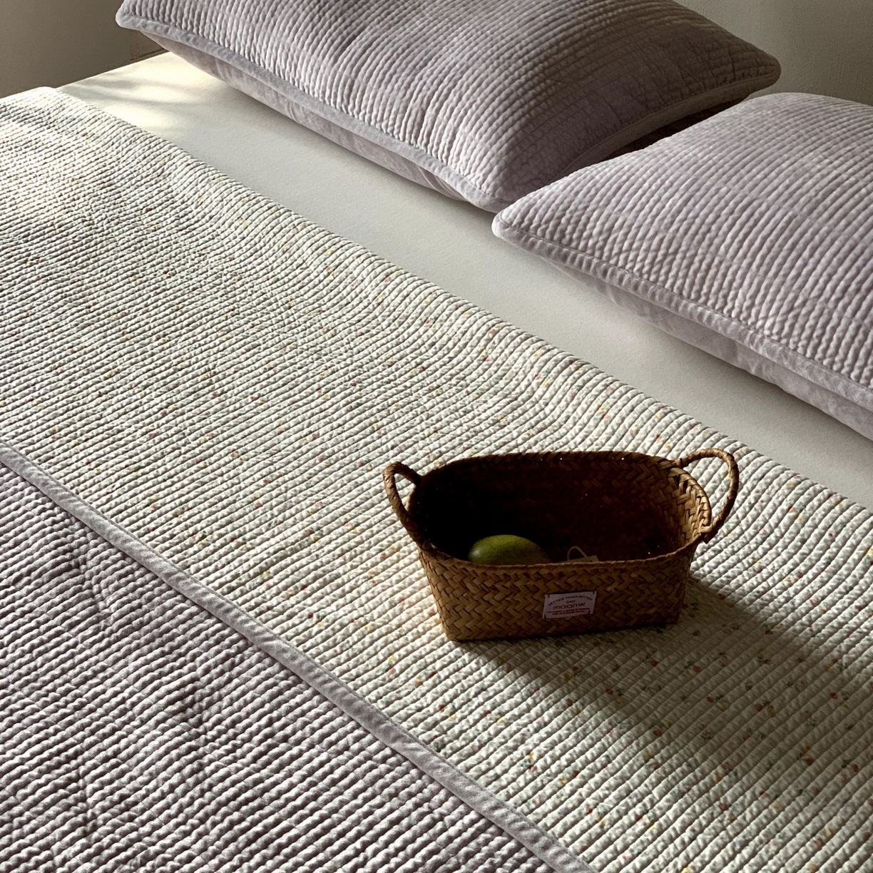 91家纺网 家纺一手货源 找家纺 汇庭 2025秋冬新款绒绒单品床盖系列 阳光小花