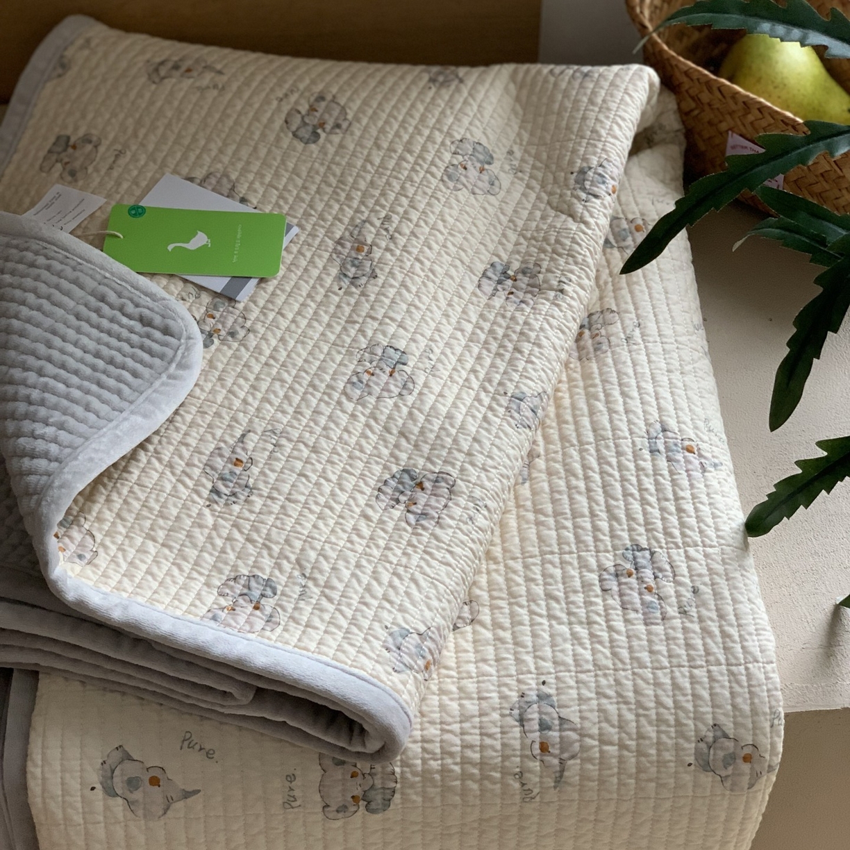 91家纺网 家纺一手货源 找家纺 汇庭 2025秋冬新款绒绒单品床盖系列 智慧象