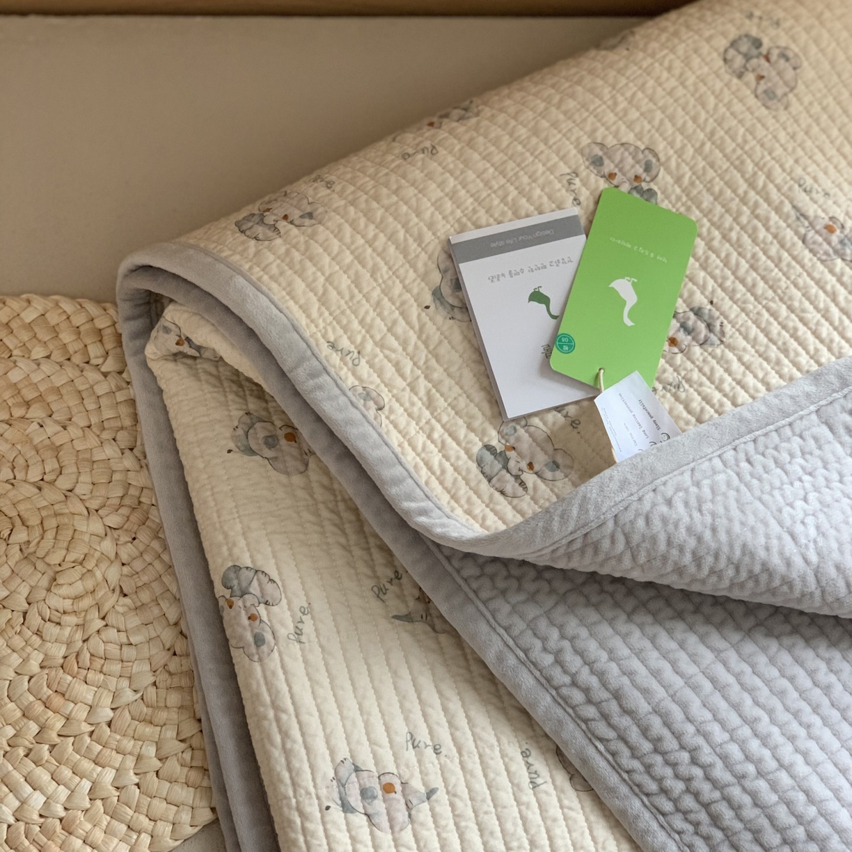 91家纺网 家纺一手货源 找家纺 汇庭 2025秋冬新款绒绒单品床盖系列 智慧象