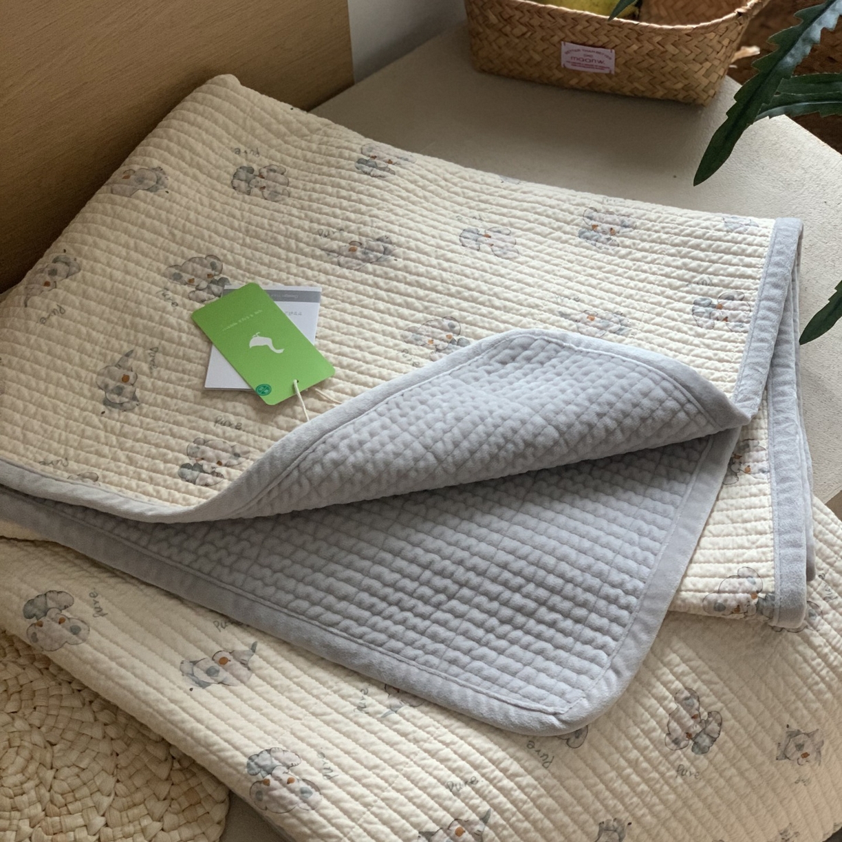 91家纺网 家纺一手货源 找家纺 汇庭 2025秋冬新款绒绒单品床盖系列 智慧象