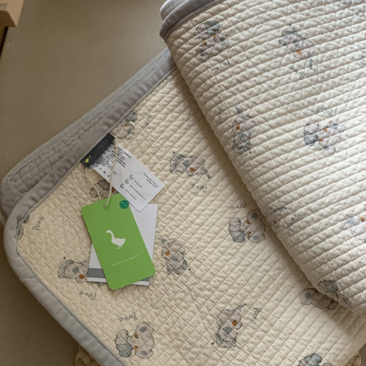 91家纺网 家纺一手货源 找家纺 汇庭 2025秋冬新款绒绒单品床盖系列 智慧象