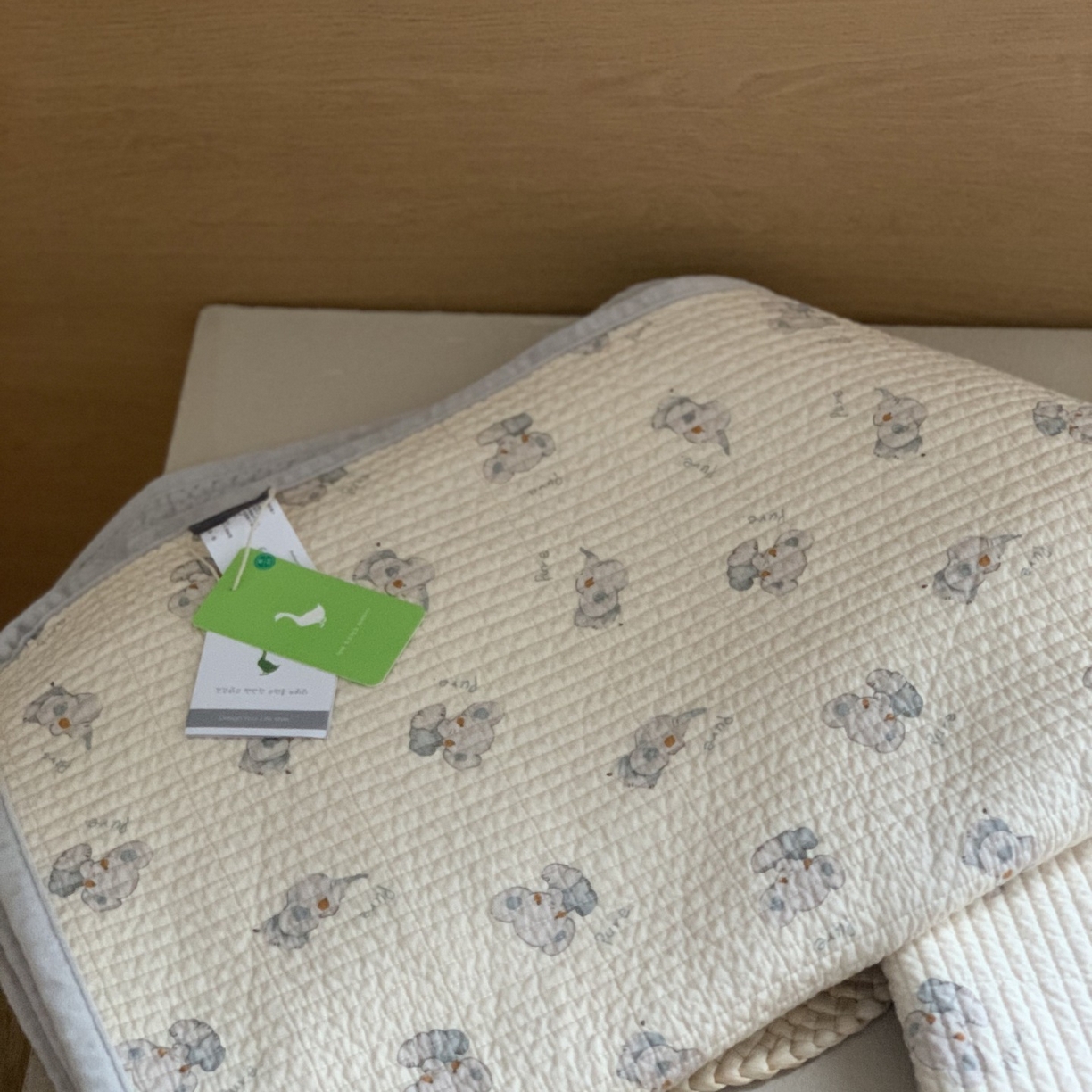 91家纺网 家纺一手货源 找家纺 汇庭 2025秋冬新款绒绒单品床盖系列 智慧象