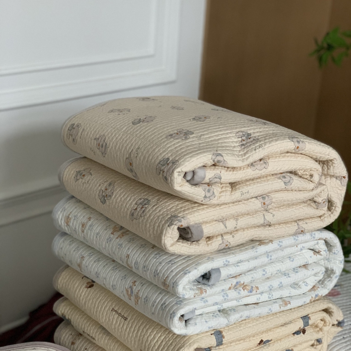 91家纺网 家纺一手货源 找家纺 汇庭 2025秋冬新款绒绒单品床盖系列 组合