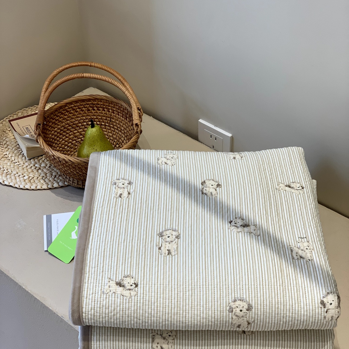 91家纺网 家纺一手货源 找家纺 汇庭 2025秋冬新款绒绒单品床盖系列 雪球狗