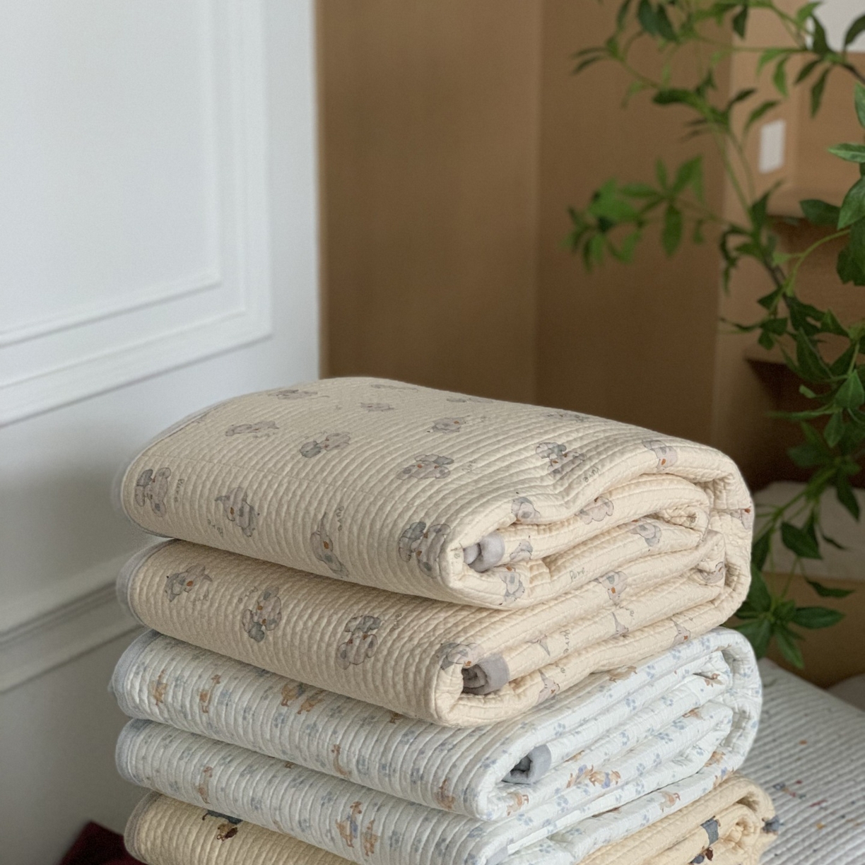 91家纺网 家纺一手货源 找家纺 汇庭 2025秋冬新款绒绒单品床盖系列 组合