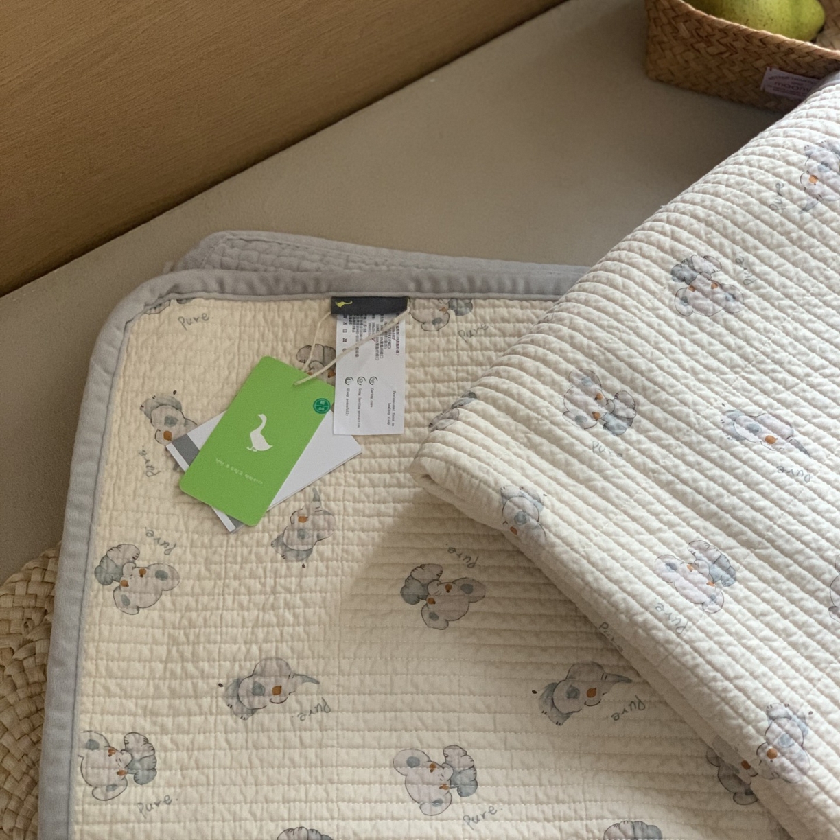 91家纺网 家纺一手货源 找家纺 汇庭 2025秋冬新款绒绒单品床盖系列 智慧象