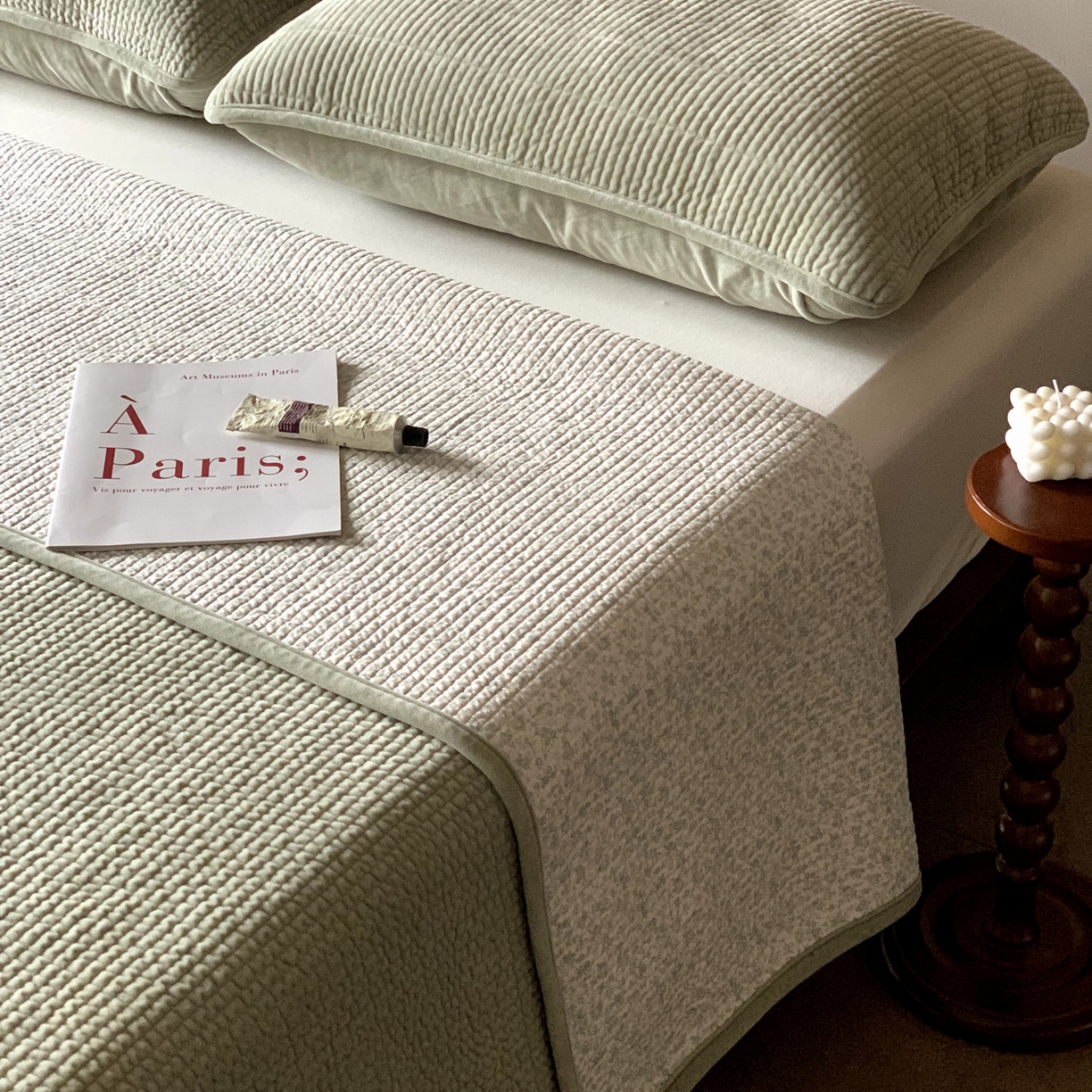 91家纺网 家纺一手货源 找家纺 汇庭 2025秋冬新款绒绒单品床盖系列 暮光之绿