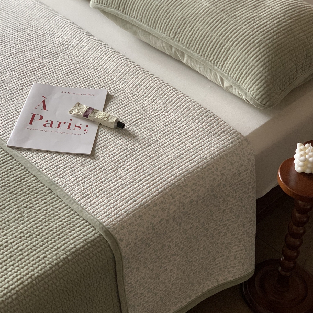 91家纺网 家纺一手货源 找家纺 汇庭 2025秋冬新款绒绒单品床盖系列 暮光之绿