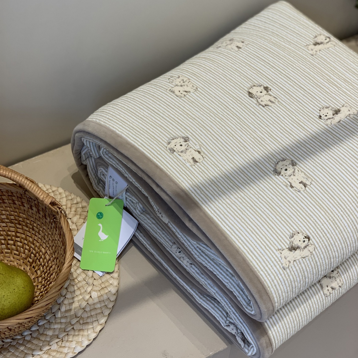 91家纺网 家纺一手货源 找家纺 汇庭 2025秋冬新款绒绒单品床盖系列 雪球狗