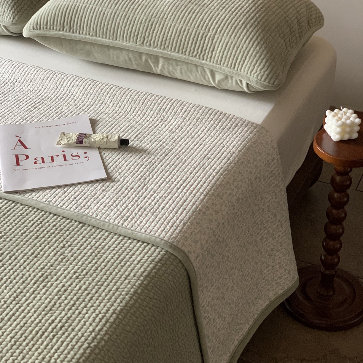 91家纺网 家纺一手货源 找家纺 汇庭 2025秋冬新款绒绒单品床盖系列 暮光之绿