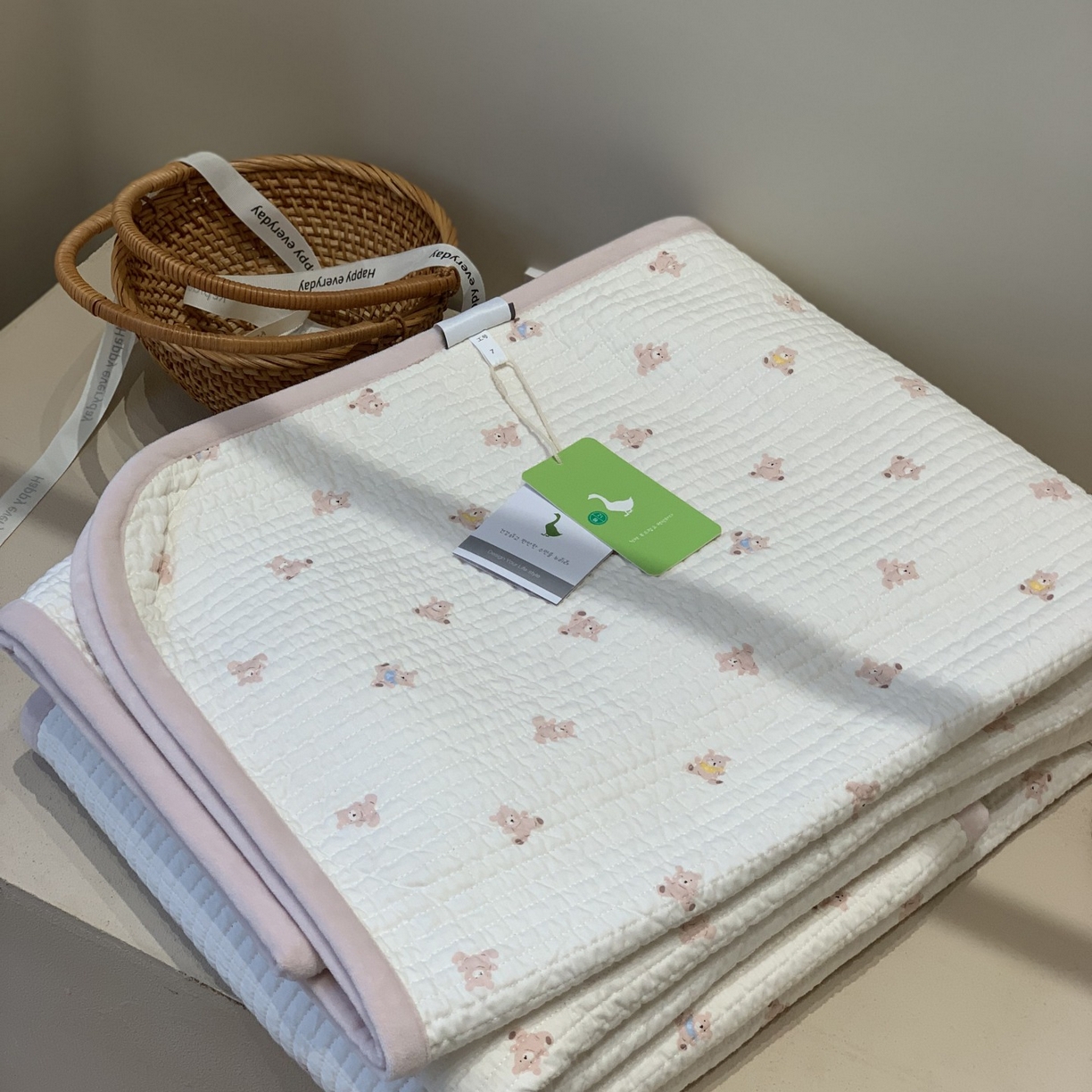 汇庭 2025秋冬新款绒绒单品床盖系列 泡芙小熊粉