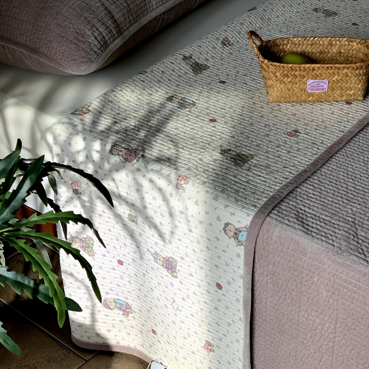 91家纺网 家纺一手货源 找家纺 汇庭 2025秋冬新款绒绒单品床盖系列 熊公主