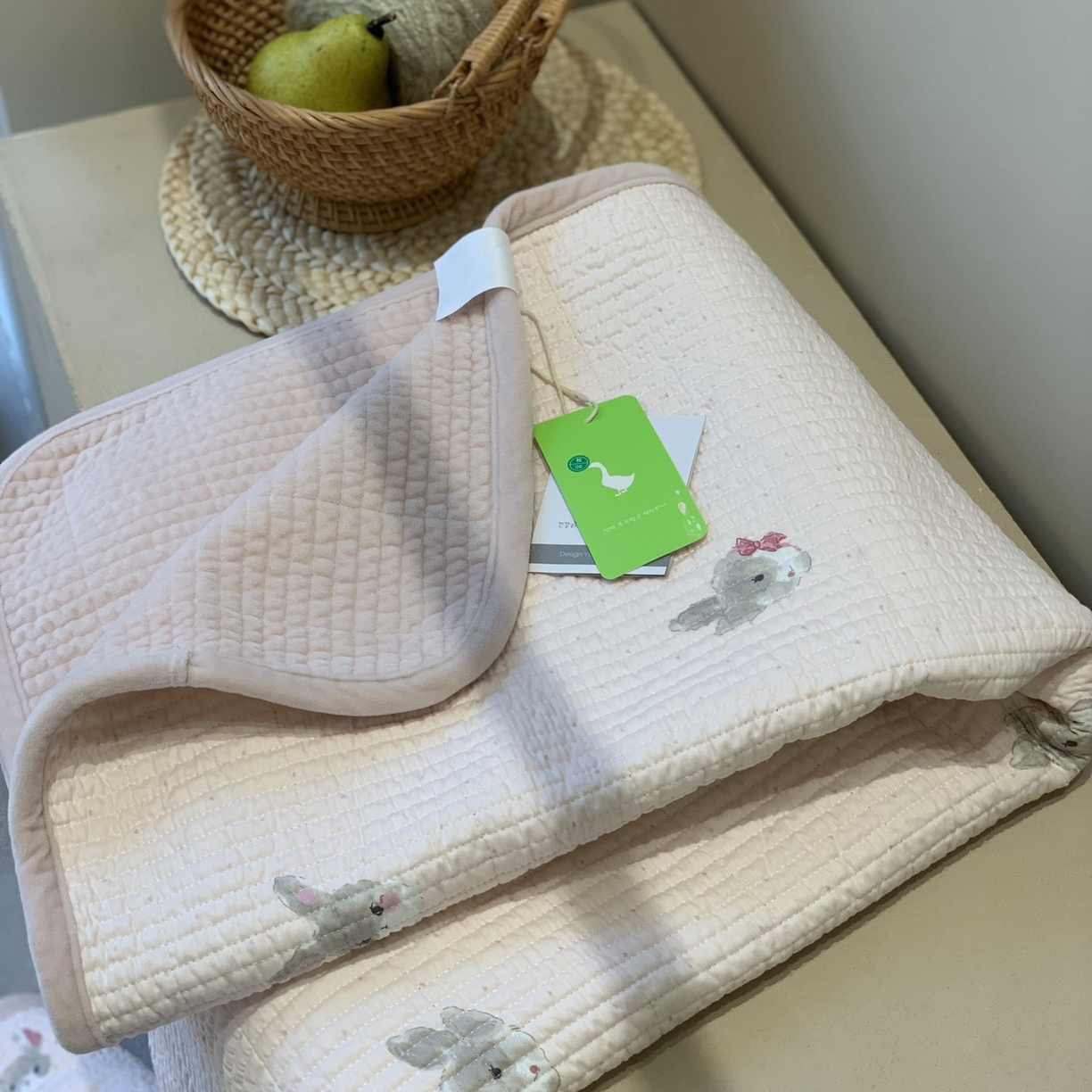 91家纺网 家纺一手货源 找家纺 汇庭 2025秋冬新款绒绒单品床盖系列 甜蜜兔