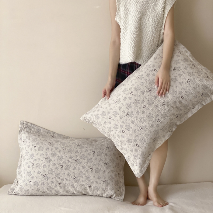 91家纺网 家纺一手货源 找家纺 麻依 2025新款安心棉纱布枕套全棉四层纱布枕套 雪漫