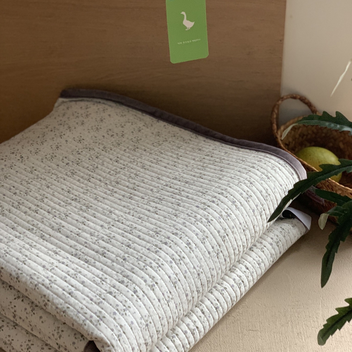 91家纺网 家纺一手货源 找家纺 汇庭 2025秋冬新款绒绒单品床盖系列 紫梦境