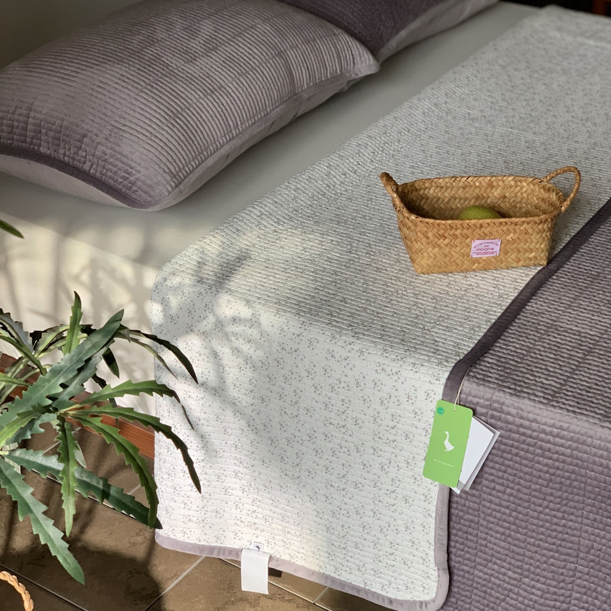 91家纺网 家纺一手货源 找家纺 汇庭 2025秋冬新款绒绒单品床盖系列 紫梦境