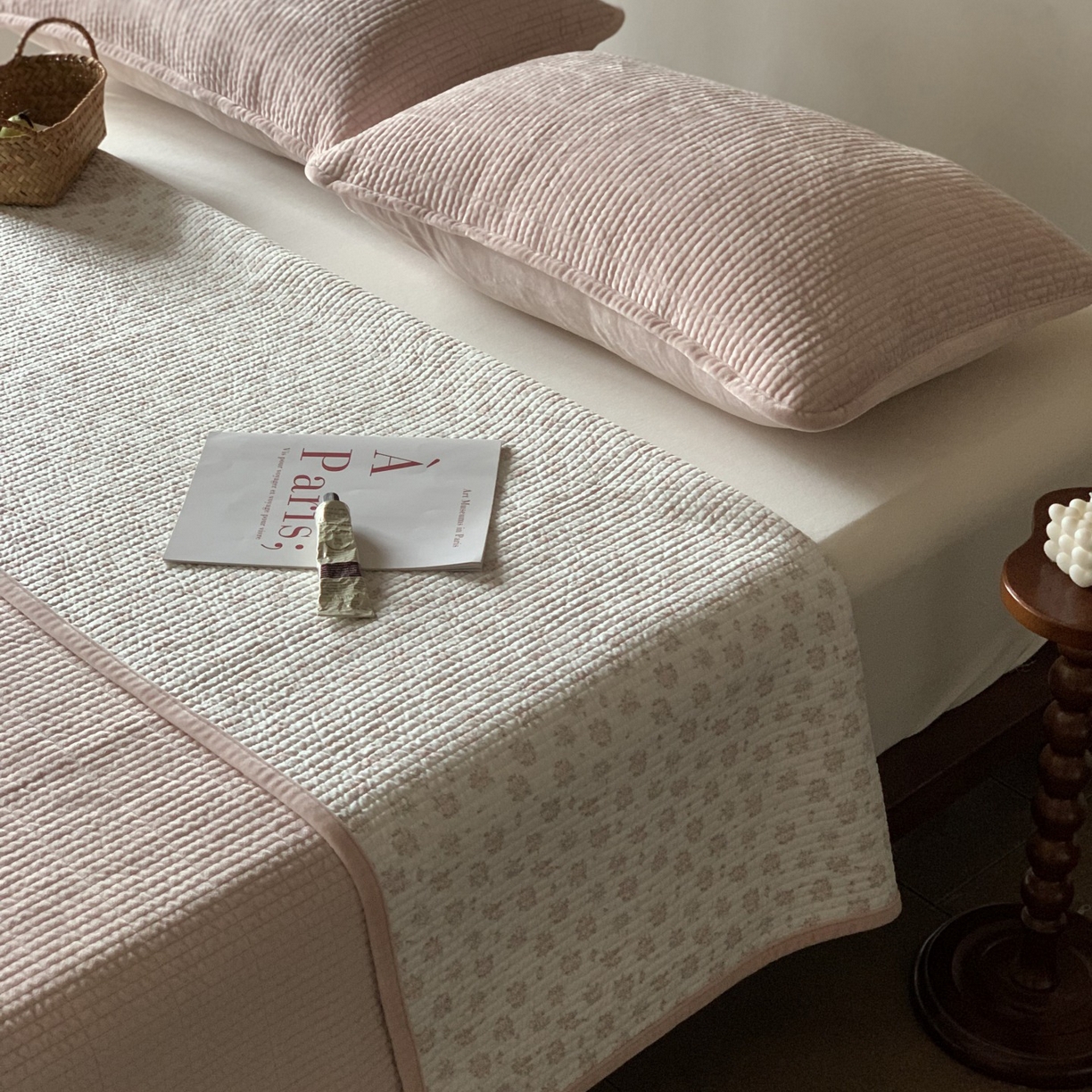 91家纺网 家纺一手货源 找家纺 汇庭 2025秋冬新款绒绒单品床盖系列 梦娜