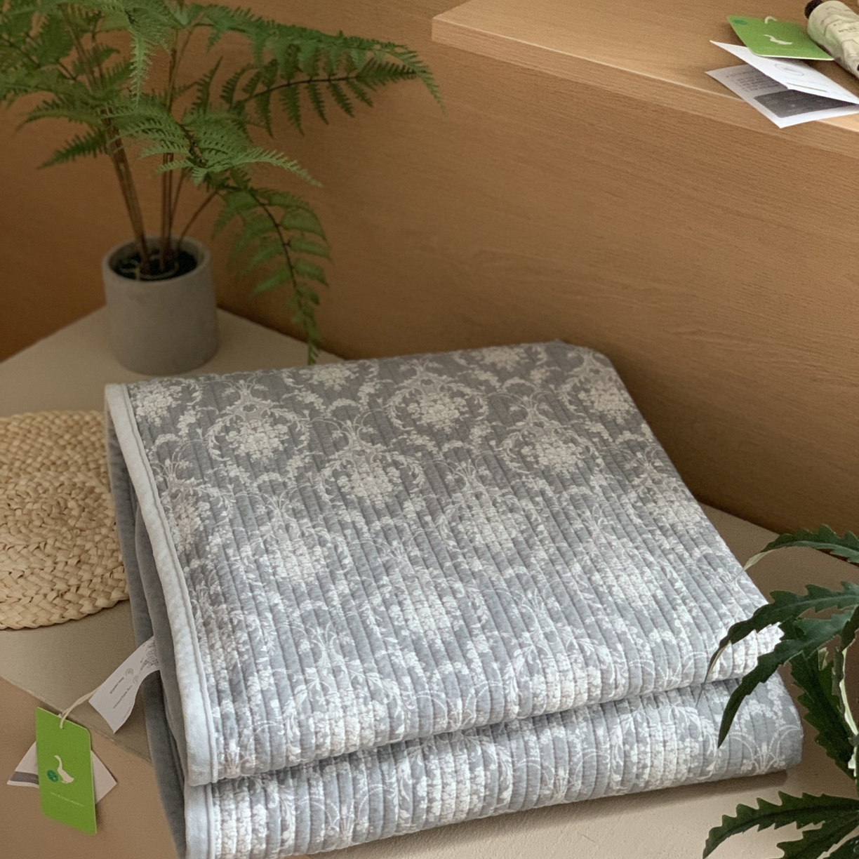 汇庭 2025秋冬新款绒绒单品床盖系列 睡美人灰