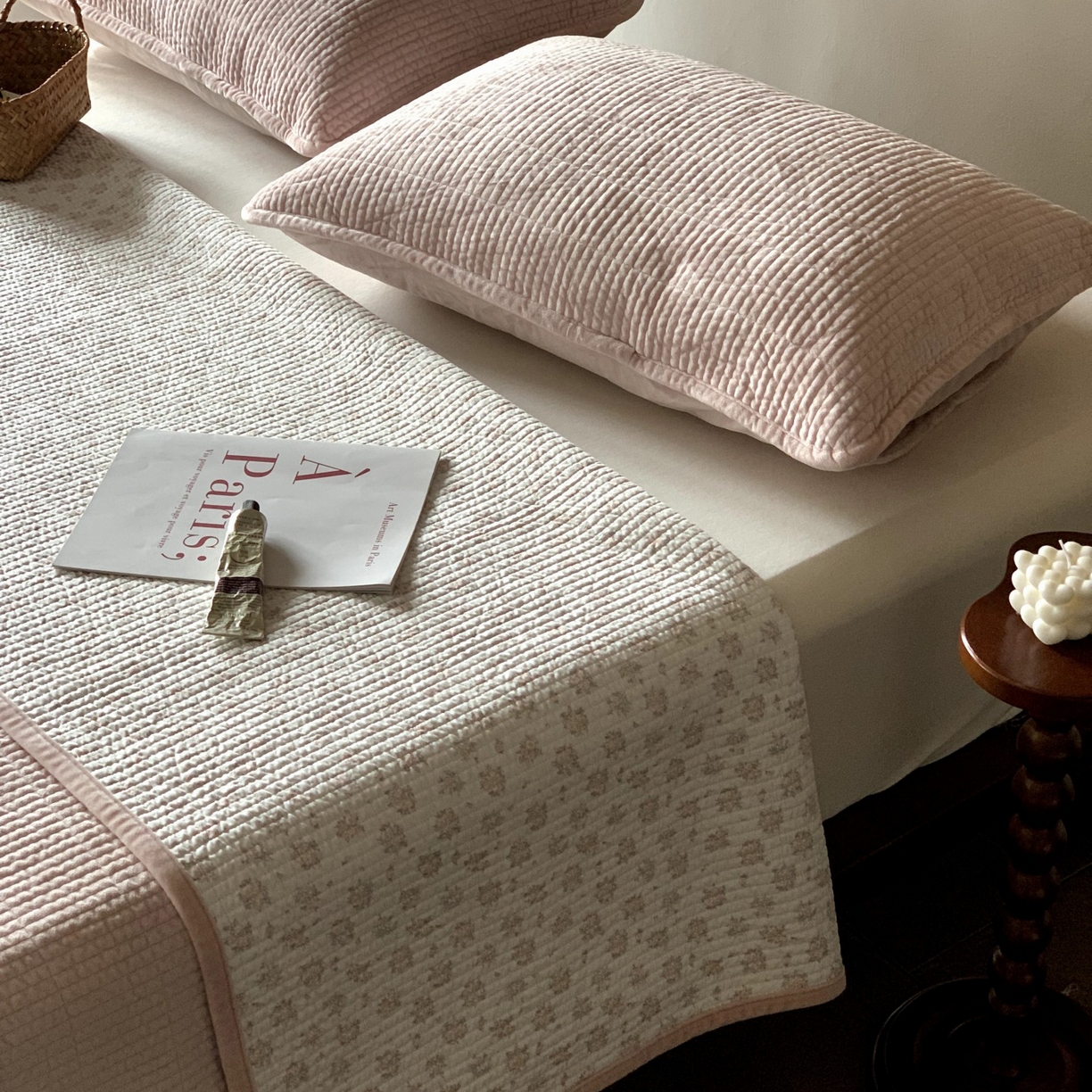 91家纺网 家纺一手货源 找家纺 汇庭 2025秋冬新款绒绒单品床盖系列 梦娜