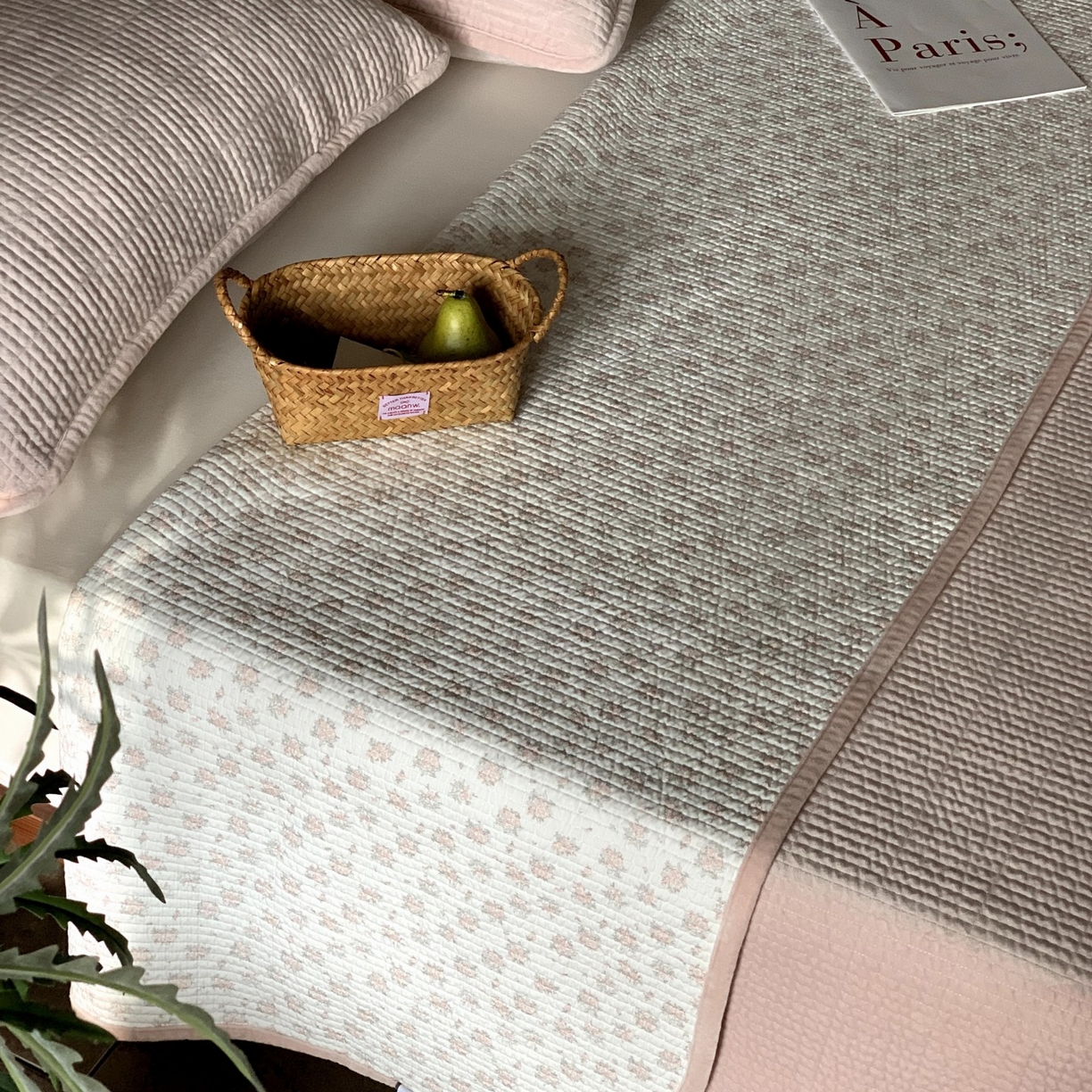 91家纺网 家纺一手货源 找家纺 汇庭 2025秋冬新款绒绒单品床盖系列 梦娜