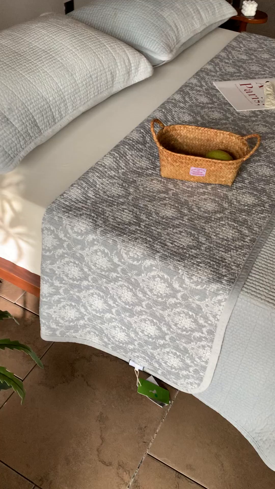 91家纺网 家纺一手货源 找家纺 汇庭 2025秋冬新款绒绒单品床盖系列 睡美人灰