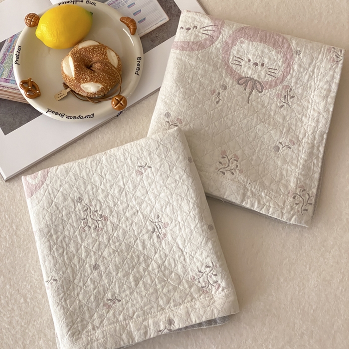 91家纺网 家纺一手货源 找家纺 麻依 2025新款安心棉纱布枕套全棉四层纱布枕套 樱桃兔猫