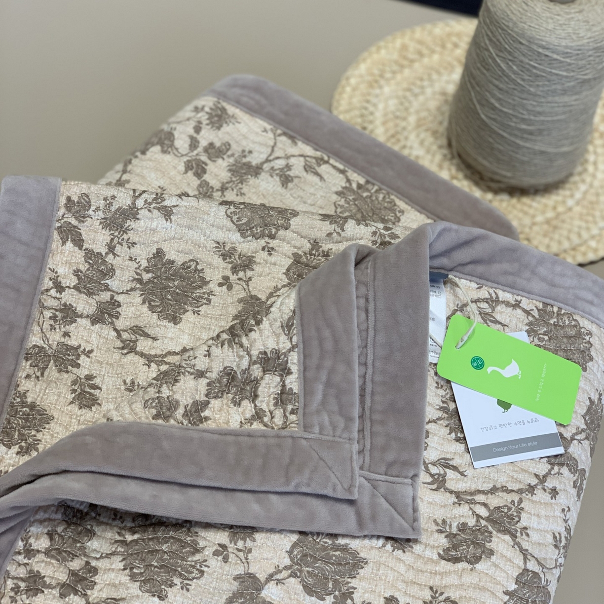 91家纺网 家纺一手货源 找家纺 汇庭 2025秋冬新款卡司绒单品床盖系列 悦雅舒