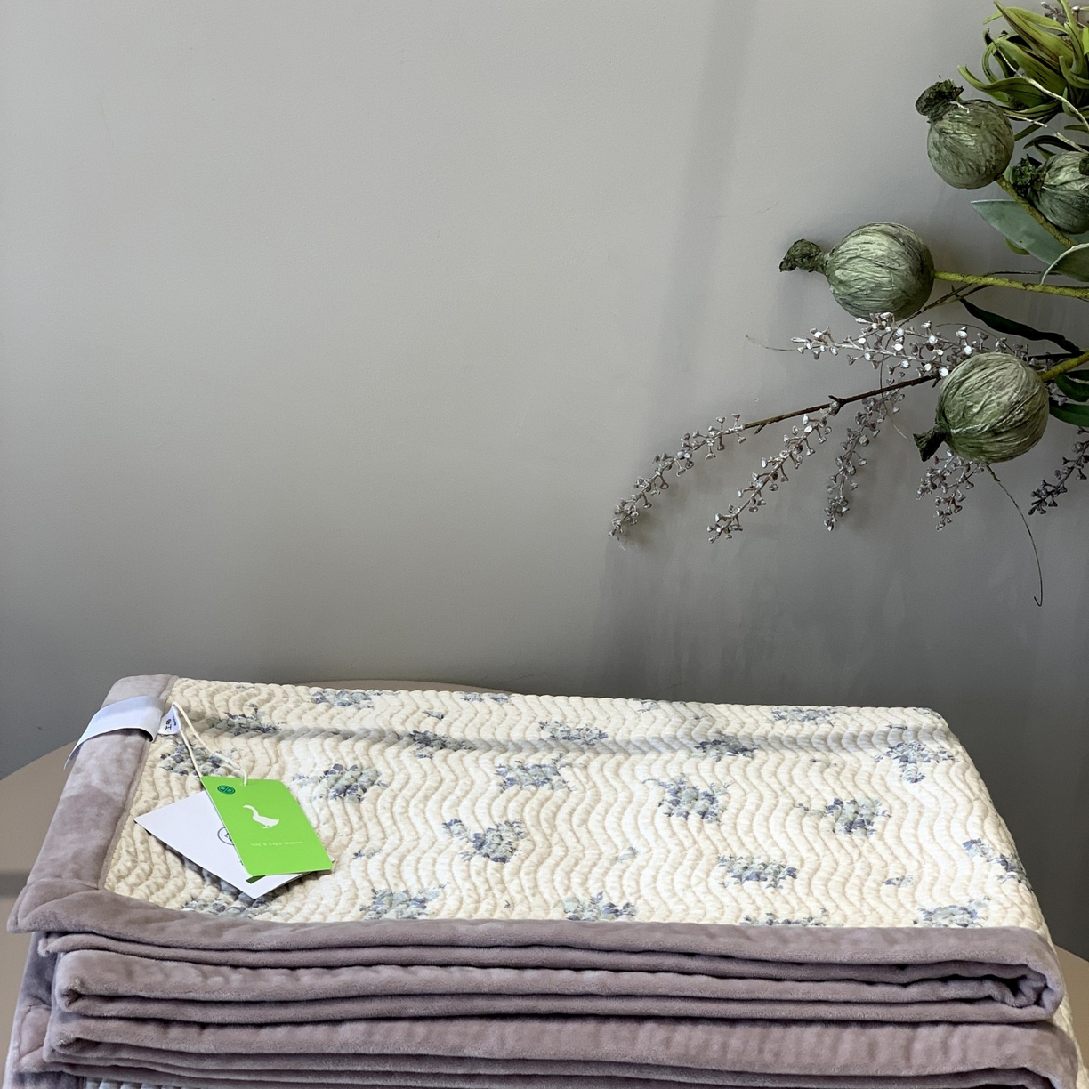 汇庭 2025秋冬新款卡司绒单品床盖系列 悠然灰