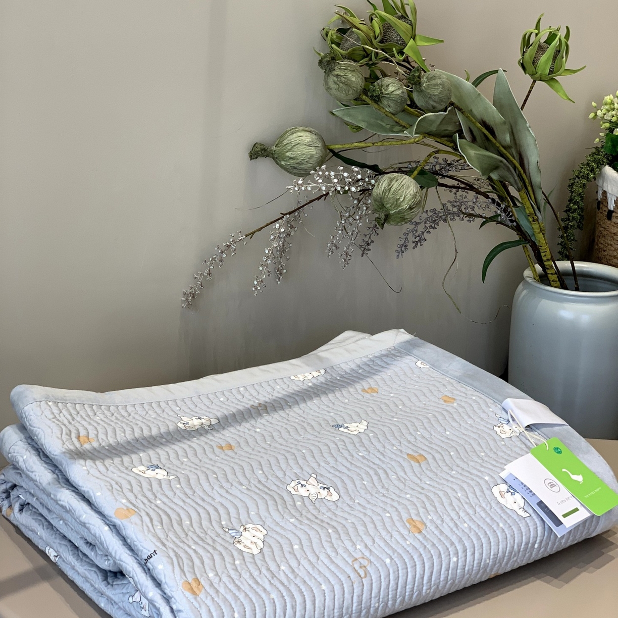 91家纺网 家纺一手货源 找家纺 汇庭 2025秋冬新款卡司绒单品床盖系列 西贝象