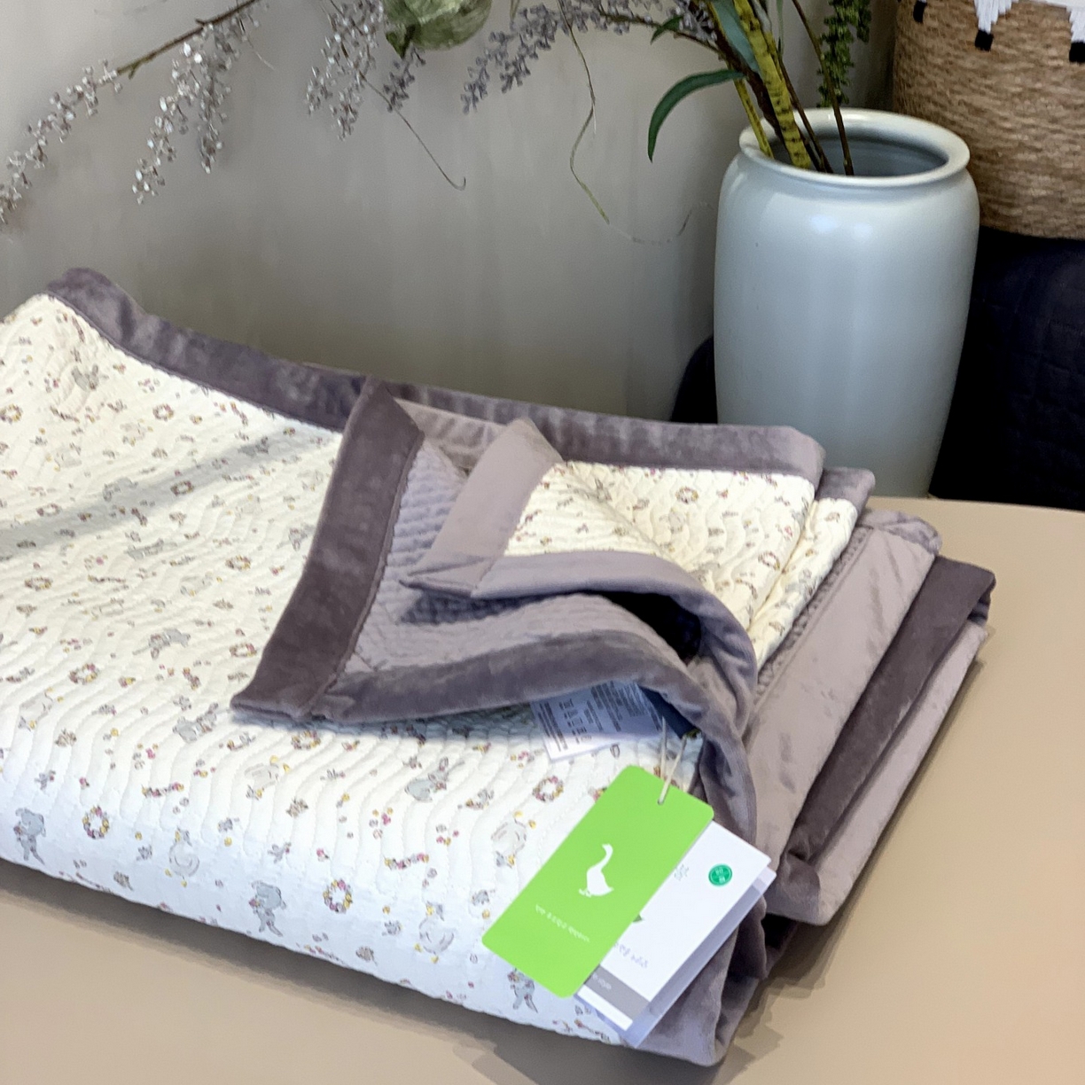 91家纺网 家纺一手货源 找家纺 汇庭 2025秋冬新款卡司绒单品床盖系列 元气兔