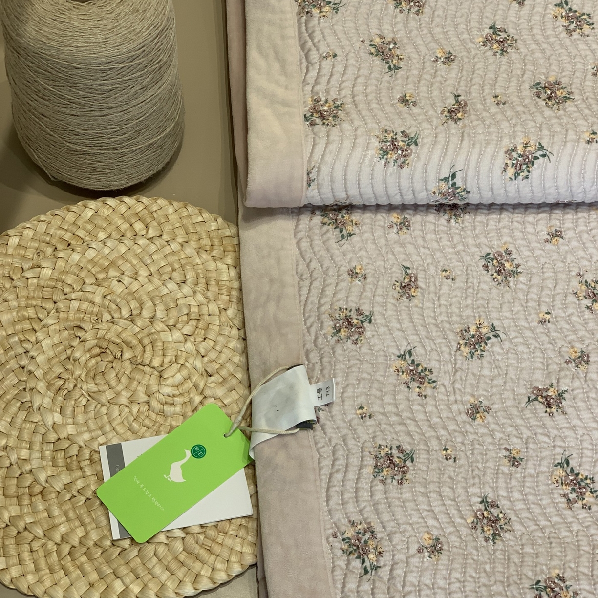 91家纺网 家纺一手货源 找家纺 汇庭 2025秋冬新款卡司绒单品床盖系列 美丽思