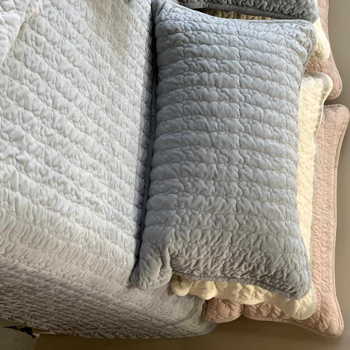 91家纺网 家纺一手货源 找家纺 汇庭 2025秋冬新款海洋星床盖三件套系列 蓝色