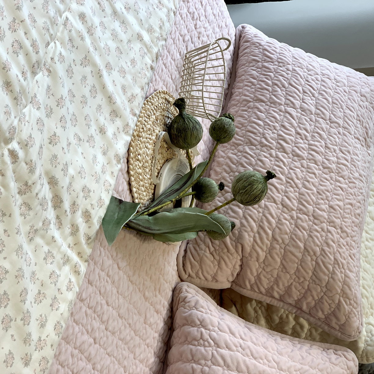 91家纺网 家纺一手货源 找家纺 汇庭 2025秋冬新款海洋星床盖三件套系列 粉色