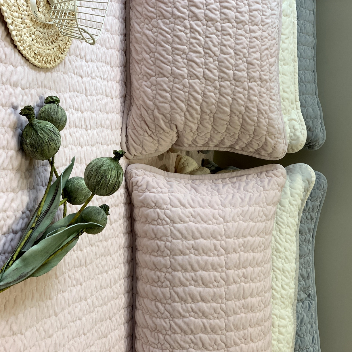 91家纺网 家纺一手货源 找家纺 汇庭 2025秋冬新款海洋星床盖三件套系列 粉色