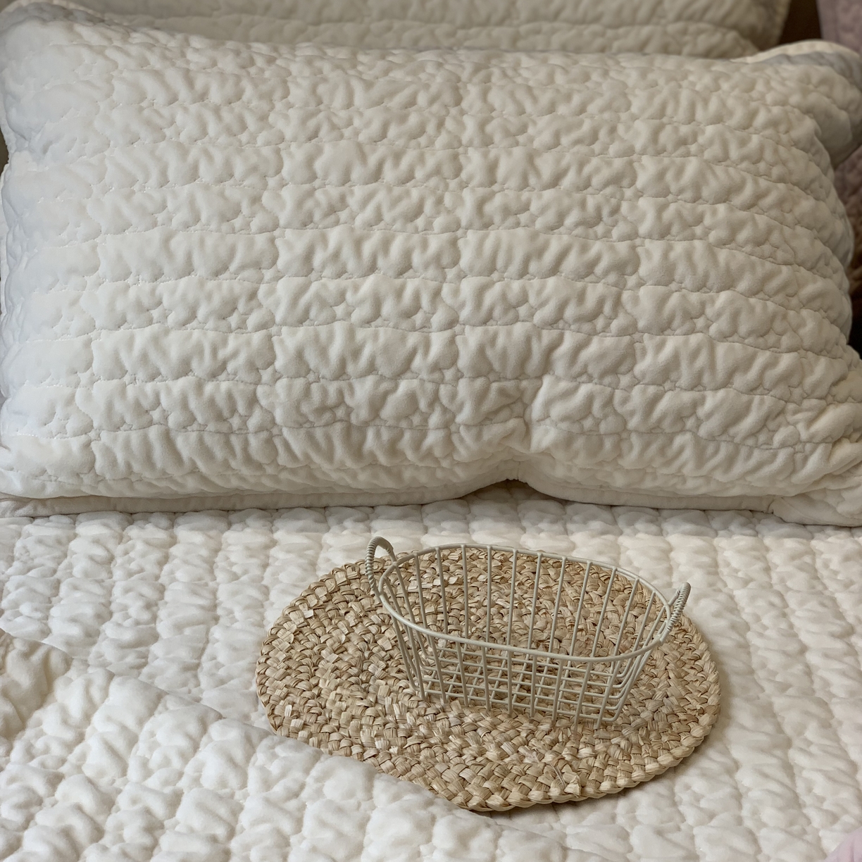 91家纺网 家纺一手货源 找家纺 汇庭 2025秋冬新款海洋星床盖三件套系列 白色