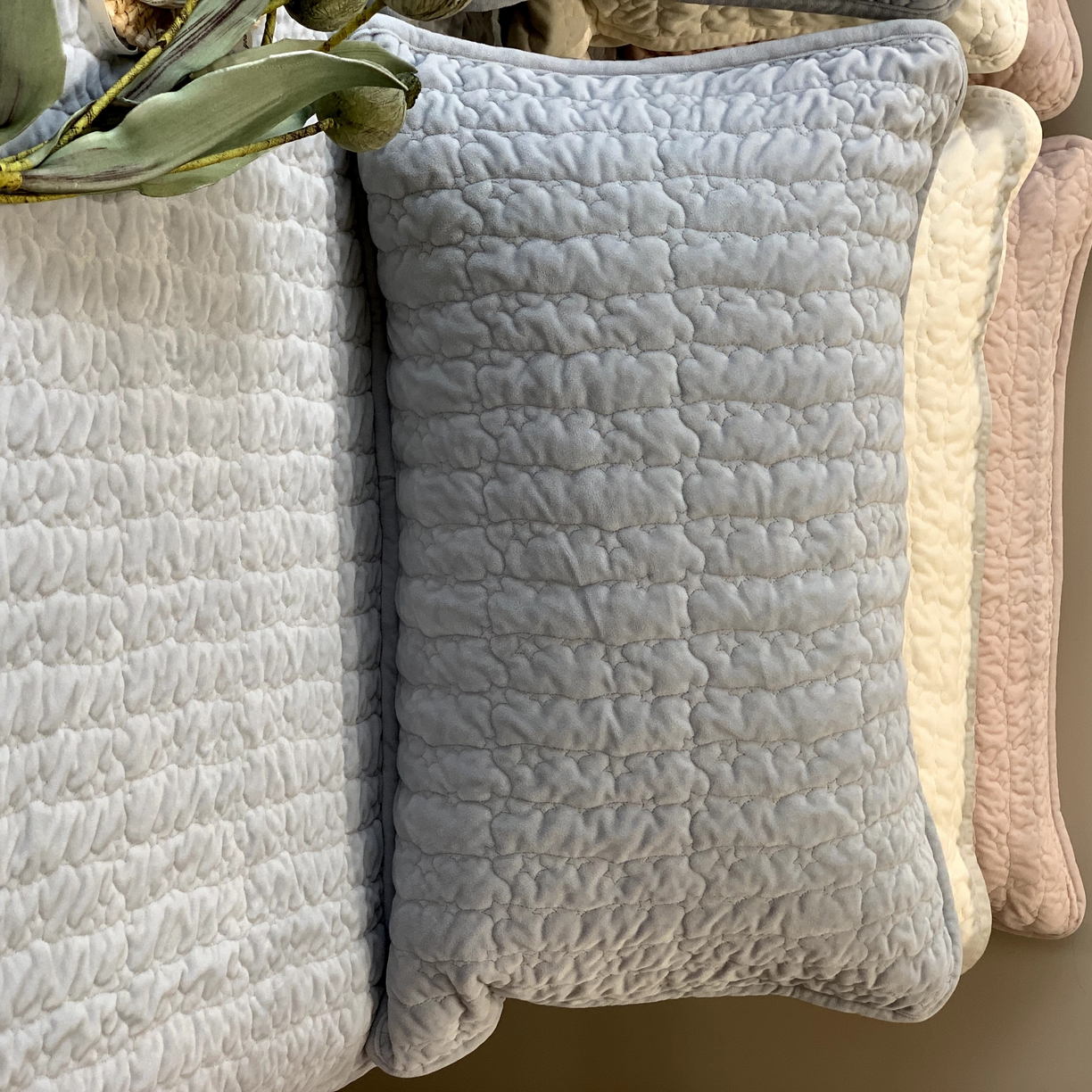 91家纺网 家纺一手货源 找家纺 汇庭 2025秋冬新款海洋星床盖三件套系列 蓝色